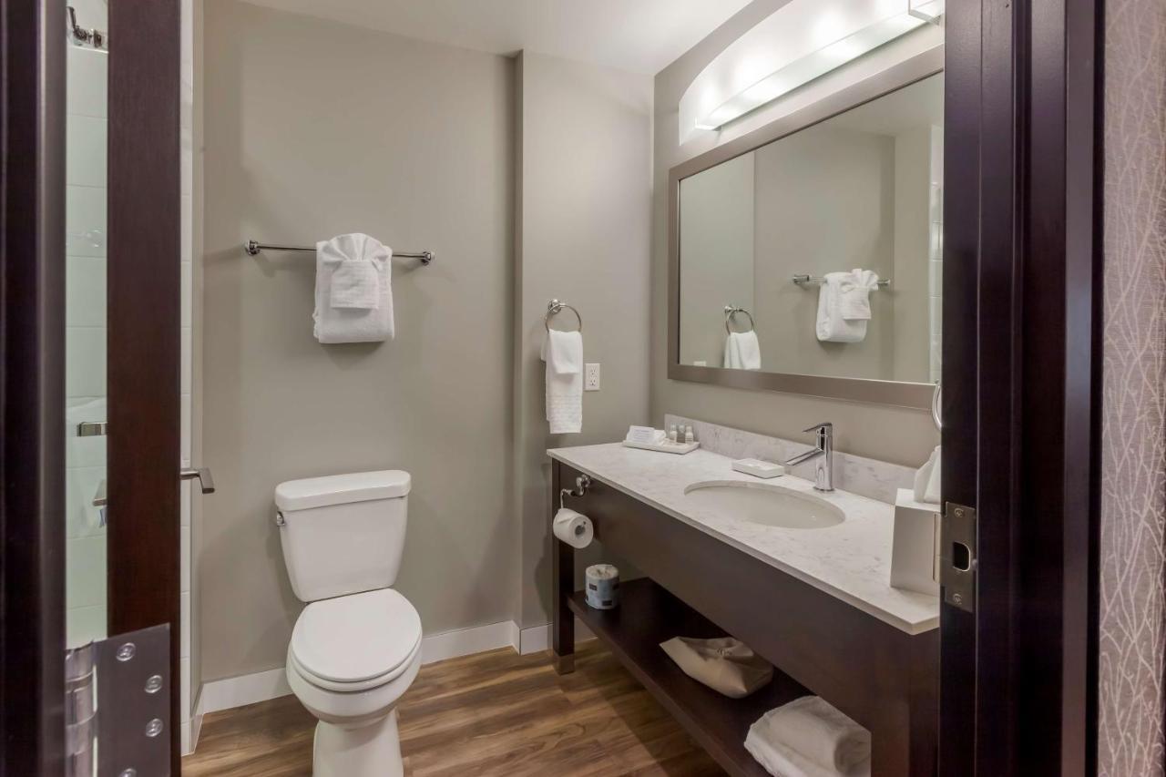 Best Western Premier Northwood Hotel Timmins Extérieur photo