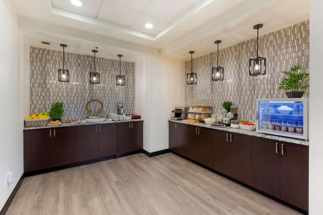 Best Western Premier Northwood Hotel Timmins Extérieur photo