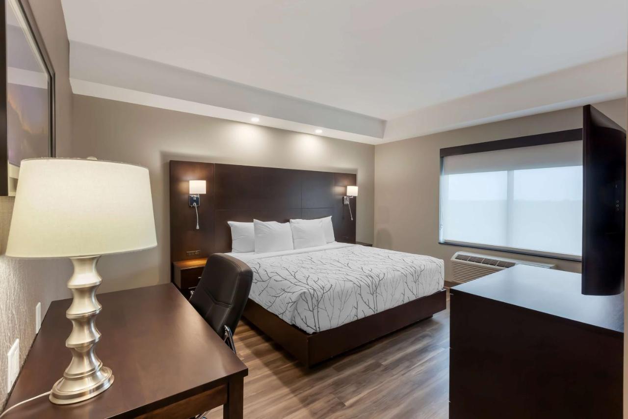 Best Western Premier Northwood Hotel Timmins Extérieur photo