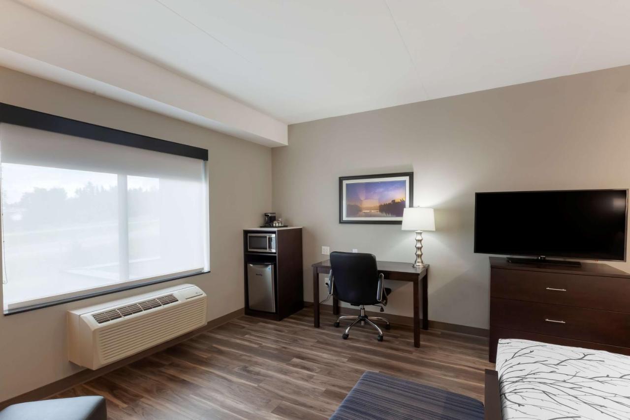 Best Western Premier Northwood Hotel Timmins Extérieur photo
