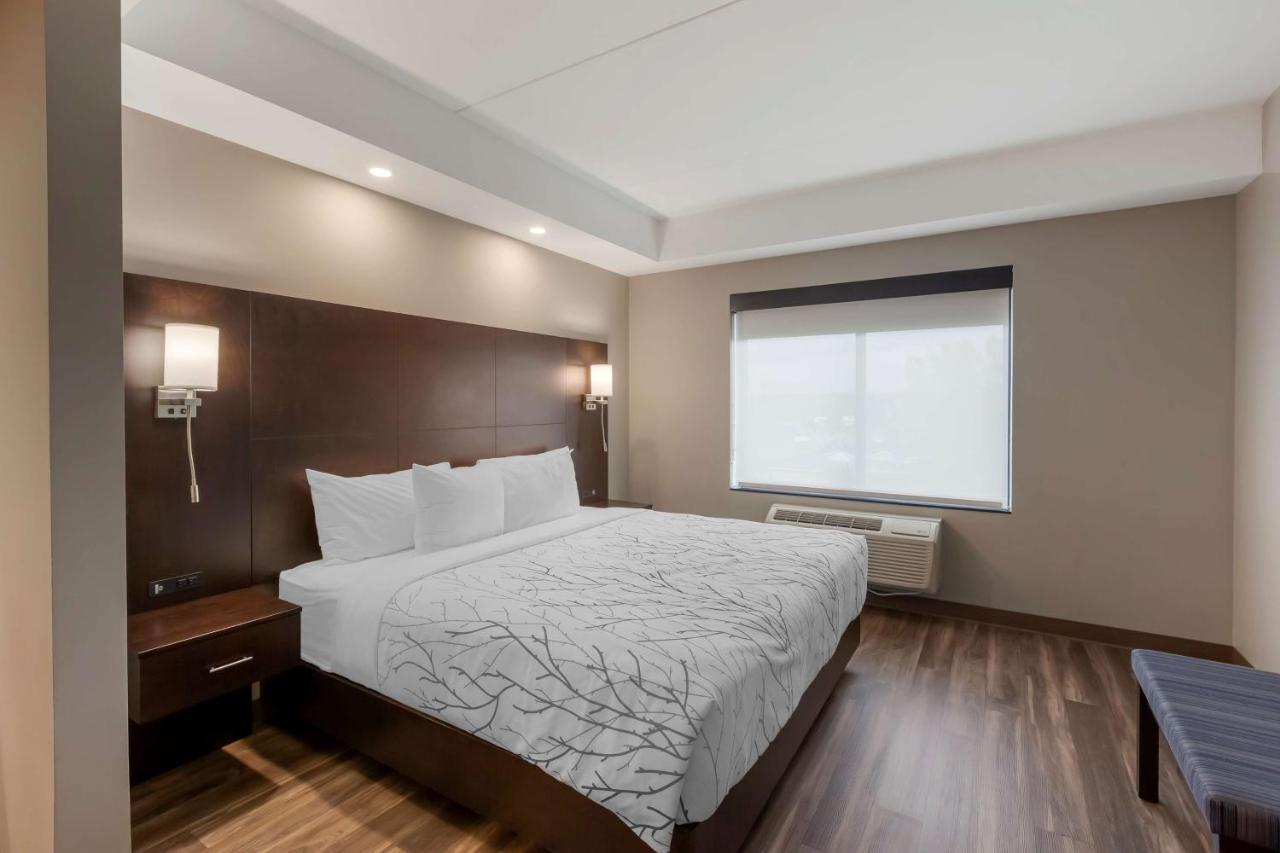 Best Western Premier Northwood Hotel Timmins Extérieur photo