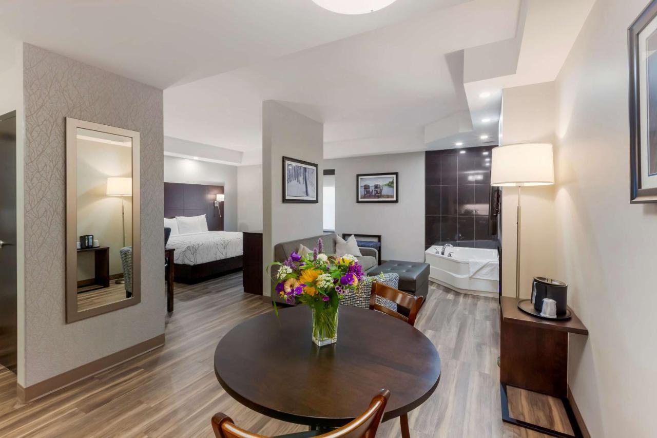 Best Western Premier Northwood Hotel Timmins Extérieur photo