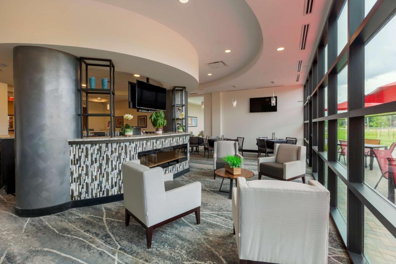 Best Western Premier Northwood Hotel Timmins Extérieur photo