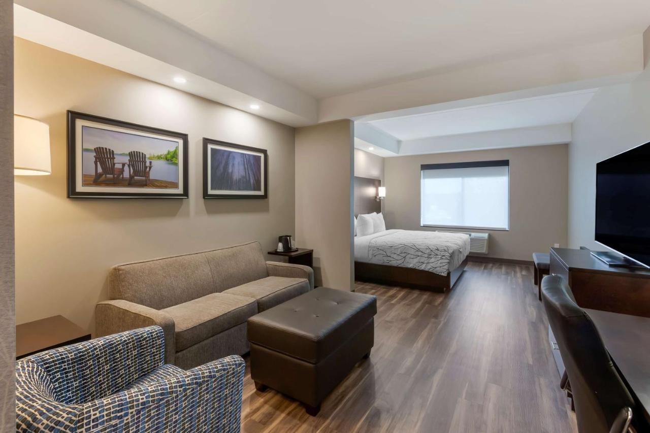 Best Western Premier Northwood Hotel Timmins Extérieur photo