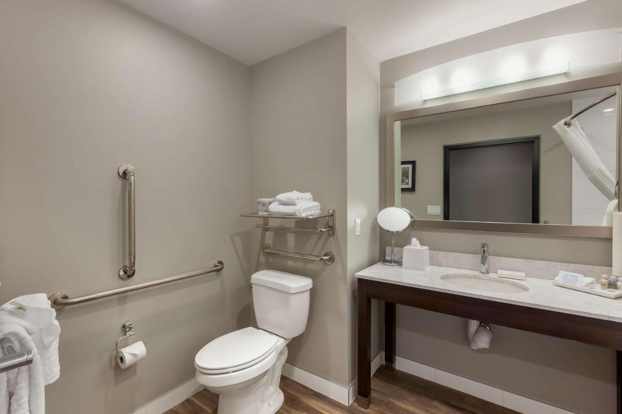 Best Western Premier Northwood Hotel Timmins Extérieur photo